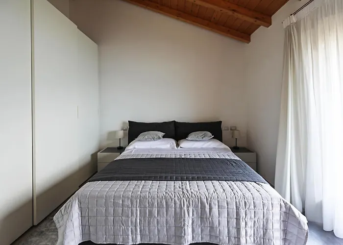 Serenity House Apartman *